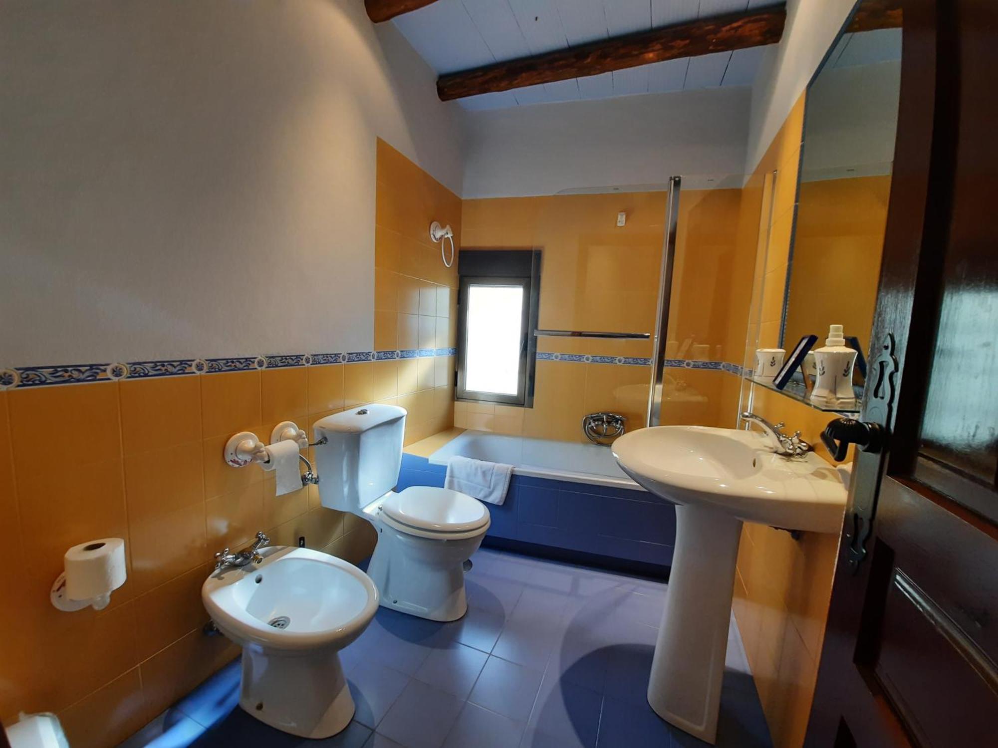 Hotel El Escudo De Calatrava à Mohedas de la Jara Chambre photo